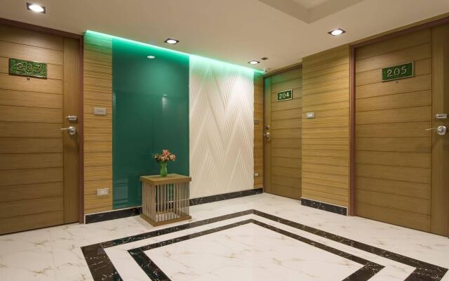 Eleven Avenue Suites