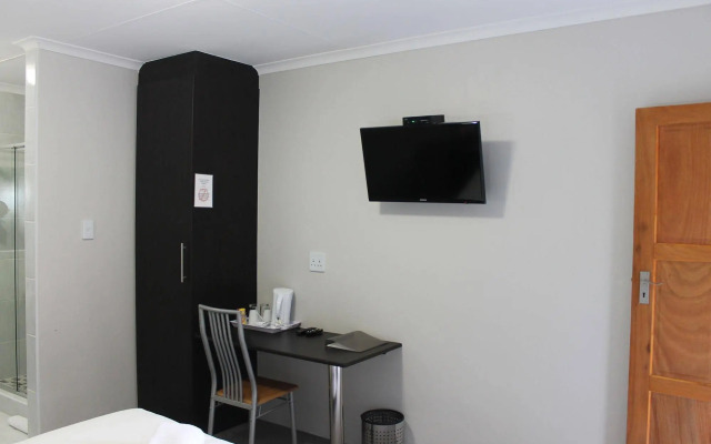 Fin & Feather Guest House