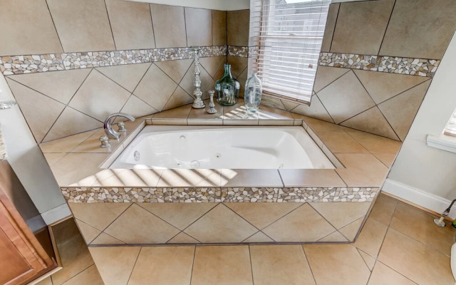 Upscale Home W/rooftopdeck&parking Near Stadiums