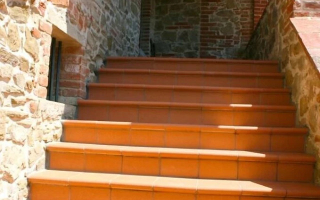 Wonderful private villa with WIFI, private pool, TV, pets allowed and parking, close to Arezzo