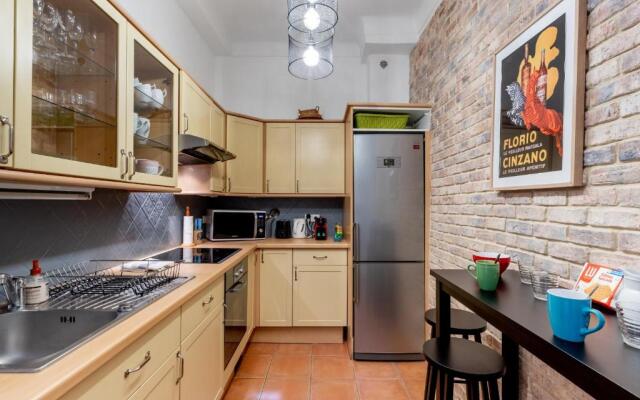 Central location 3 bedrooms - 1mn Croisette - 5mn Palais