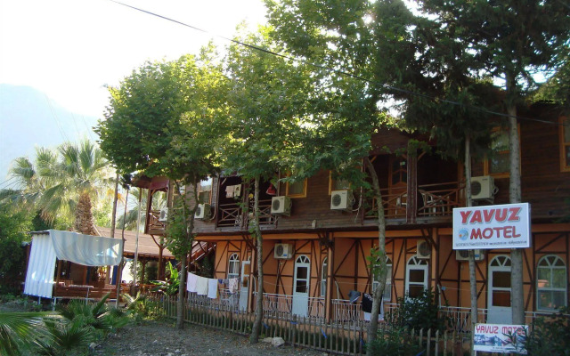 Yavuz Motel Adrasan