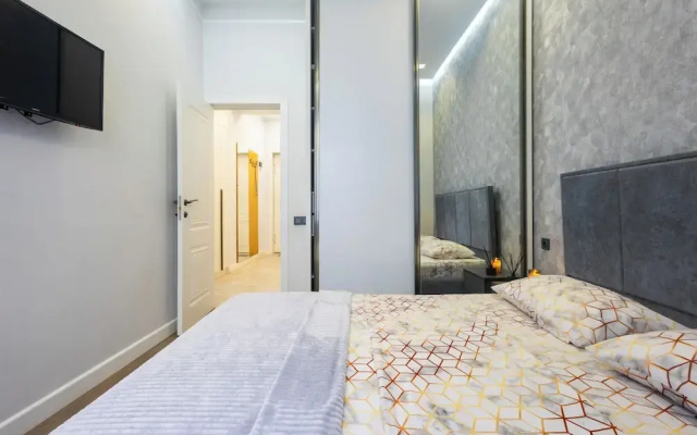 Apartment by Luxe Group TT198