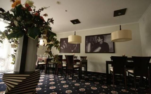 Blues Hotel