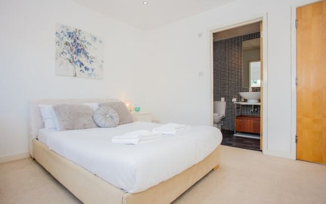 2 Bedroom Flat With Views of Arthurs Seat