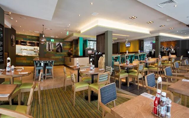 Premier Inn Newbury Town Centre (London Road)