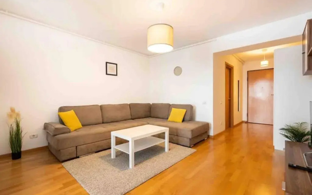 Perfect Studio with View and Undergound parking