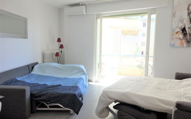 VANEAU Grand studio alexandre 3