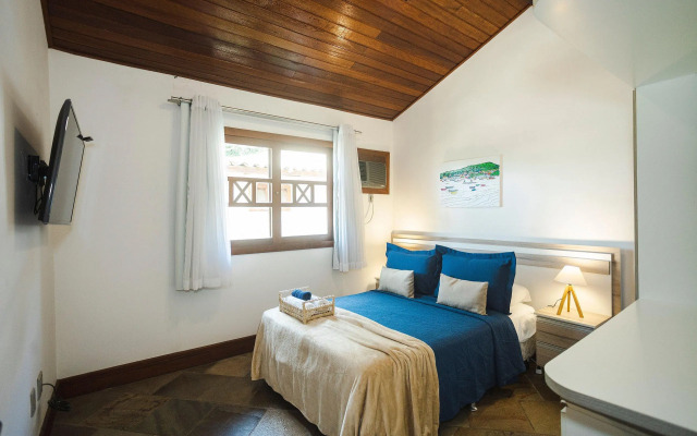 Casa Em Búzios Com 3 Suítes | Vf 07