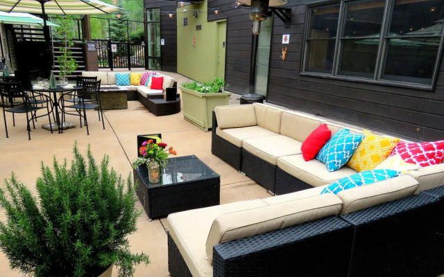 Stonebridge Condominiums