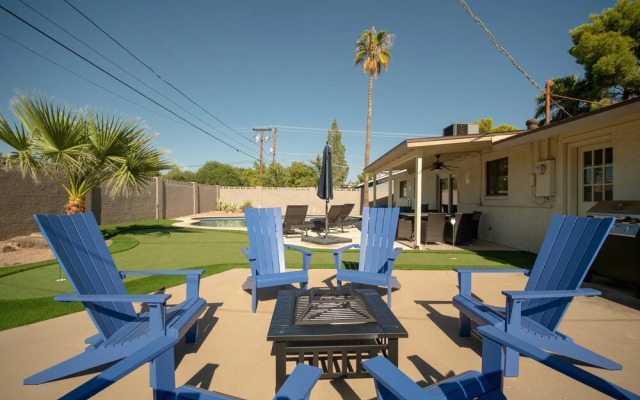 Scottsdale 4BD Modern Home w/ Sparkling Pool!