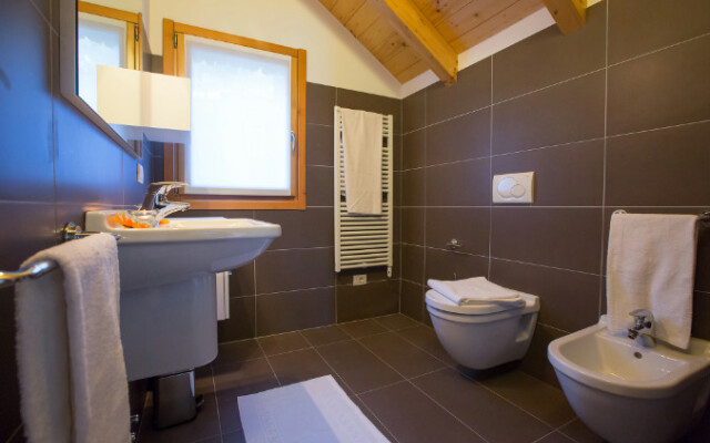 Paradiso del Lago T4