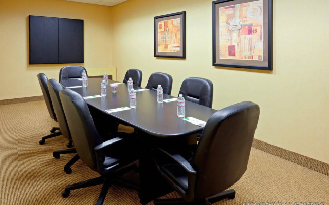 Holiday Inn East Windsor by IHG