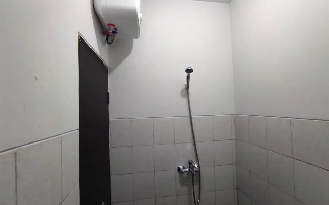 Homey Studio With Easy Pool Access Apartment At Suncity Residence