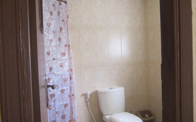 Caravan Hotel