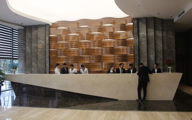 Muong Thanh Grand Bai Chay Hotel