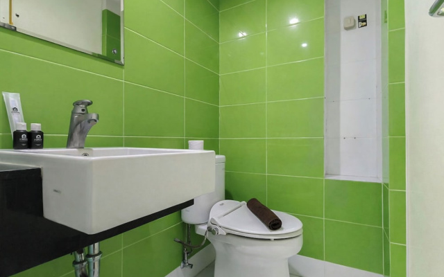 Cozy Living Studio At The Square Surabaya Apartment