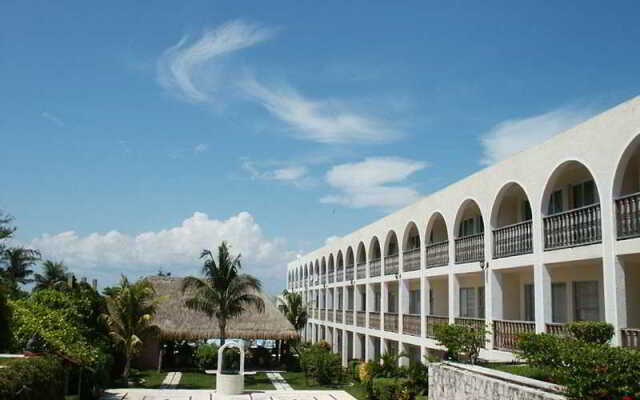 Cristalmar Resort & Beach Club