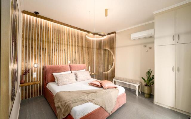 Meltemi Beach House - a seaside Luxury maisonnette