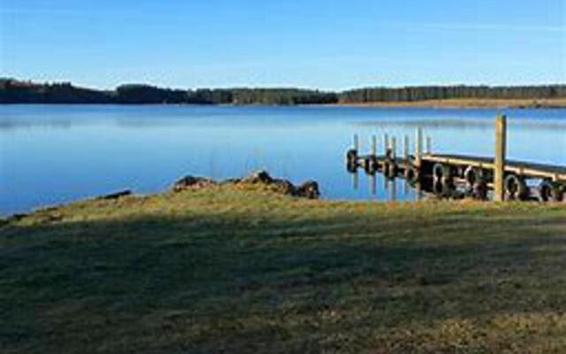 3 Bedrooms Loch Views Heated Pool Close To Beaches