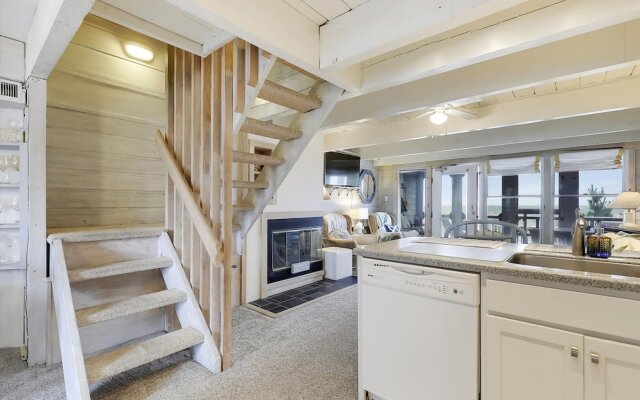 Atlantic Watergate #17 by Long & Foster