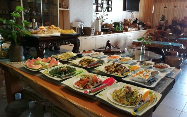 Qi Hua Zhen Ju Homestay