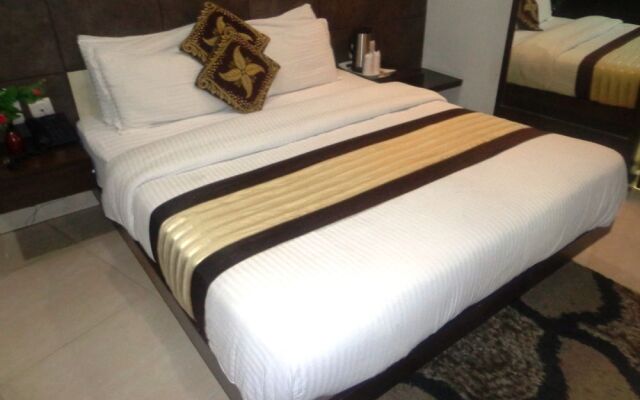 Hotel Millennium 2000 Dx