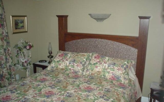 7 Acres Bed & Breakfast