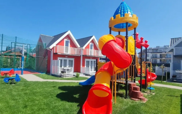 Comfortable Holiday Homes, Pool, Sarbinowo