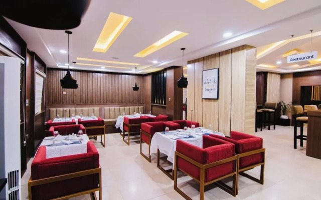 Bon Hotel Royal Parklane