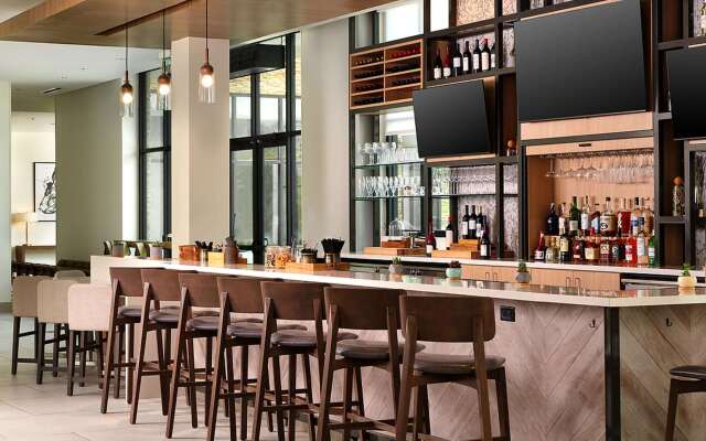 Hilton Garden Inn Grapevine at Silverlake Crossing