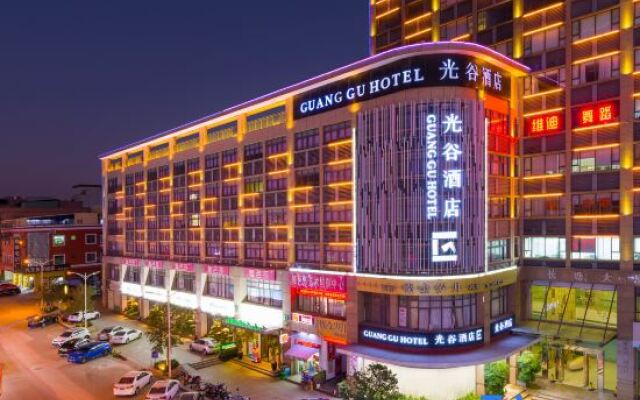 Guanggu Hotel