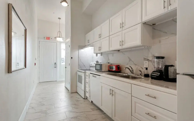 Breathtaking Condos Near French Quarter