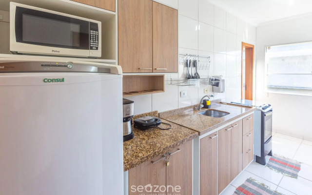 Lindo apto com varanda e churrasqueira ECU102