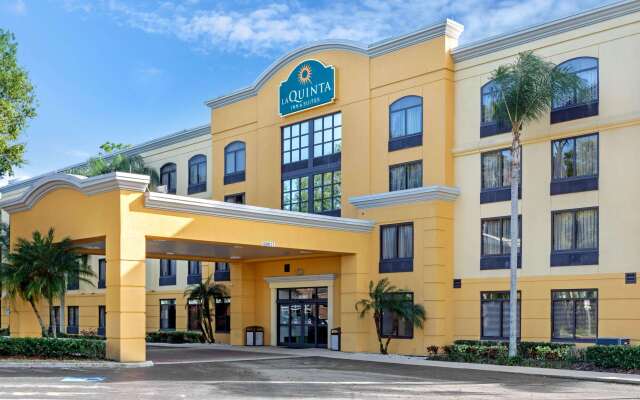 La Quinta Inn & Suites by Wyndham Tampa North I-75