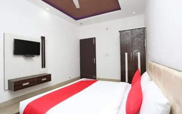 Hotel Abhinandan by OYO Rooms