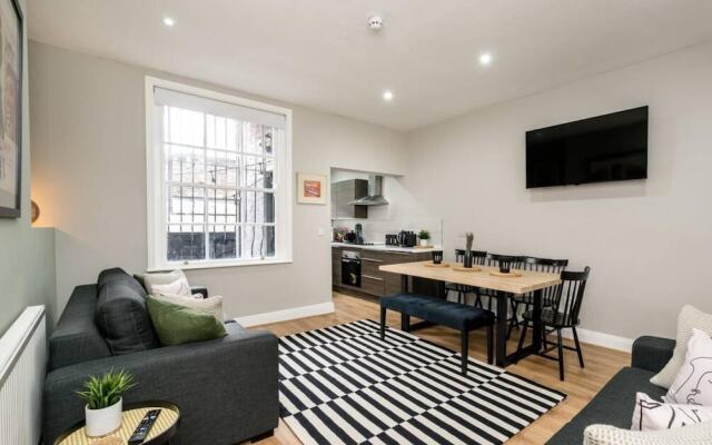 Host Apartments Picasso s Place I