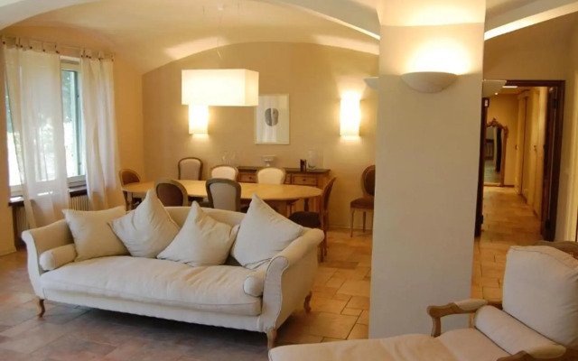 Le Serre Suites & Apartments