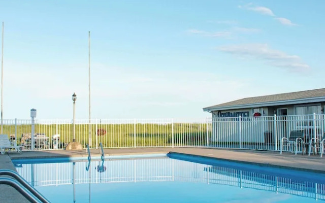 Ocean House Hotel & Motel
