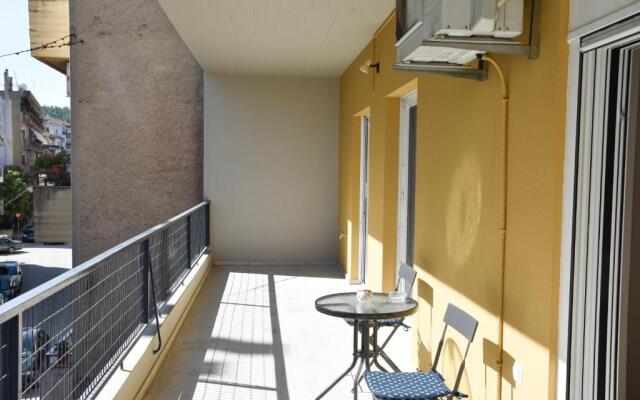 Comfy Central Apartment