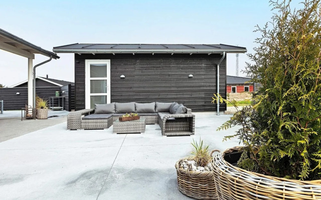 8 Person Holiday Home in Lokken-by Traum