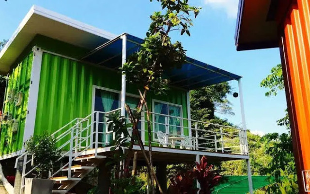 Hi Cube Suanphung resort