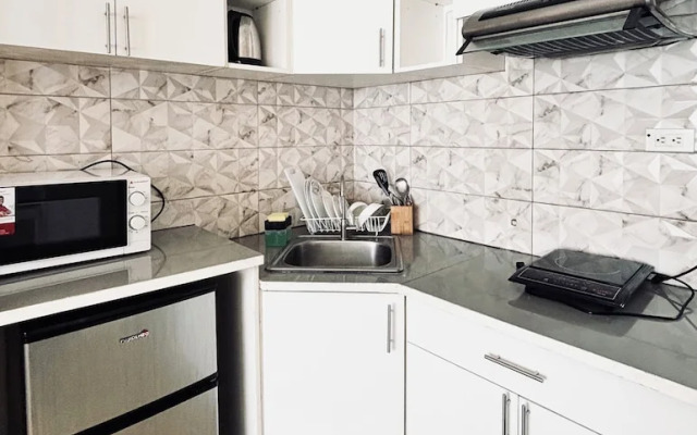 A Tranquil Hideaway in the City 332
