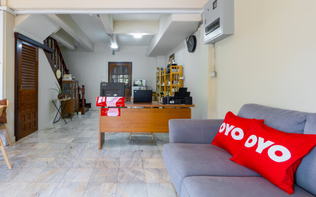 Chom's House at Sapanmai by Oyo Rooms