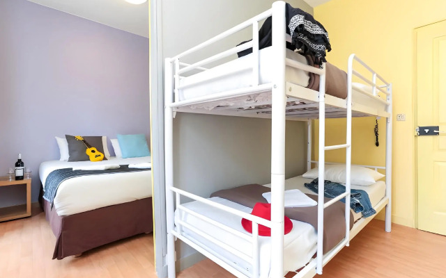 Хостел Le Montclair Montmartre by River