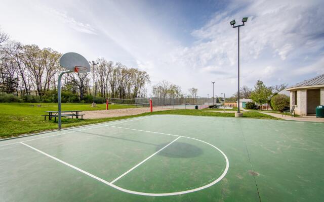 Holiday Inn Club Vacations Fox River Resort at Sheridan by IHG