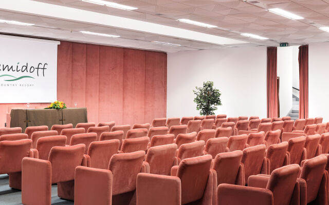 Demidoff Country Resort