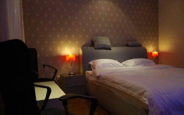 Pofit Nostalgia Theme Hotel (Beijing Nanluoguxiang)