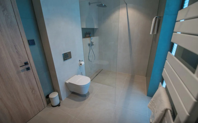 BJ81 Suite Hotel