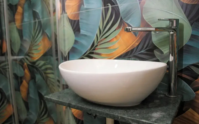 VPM room's central train station